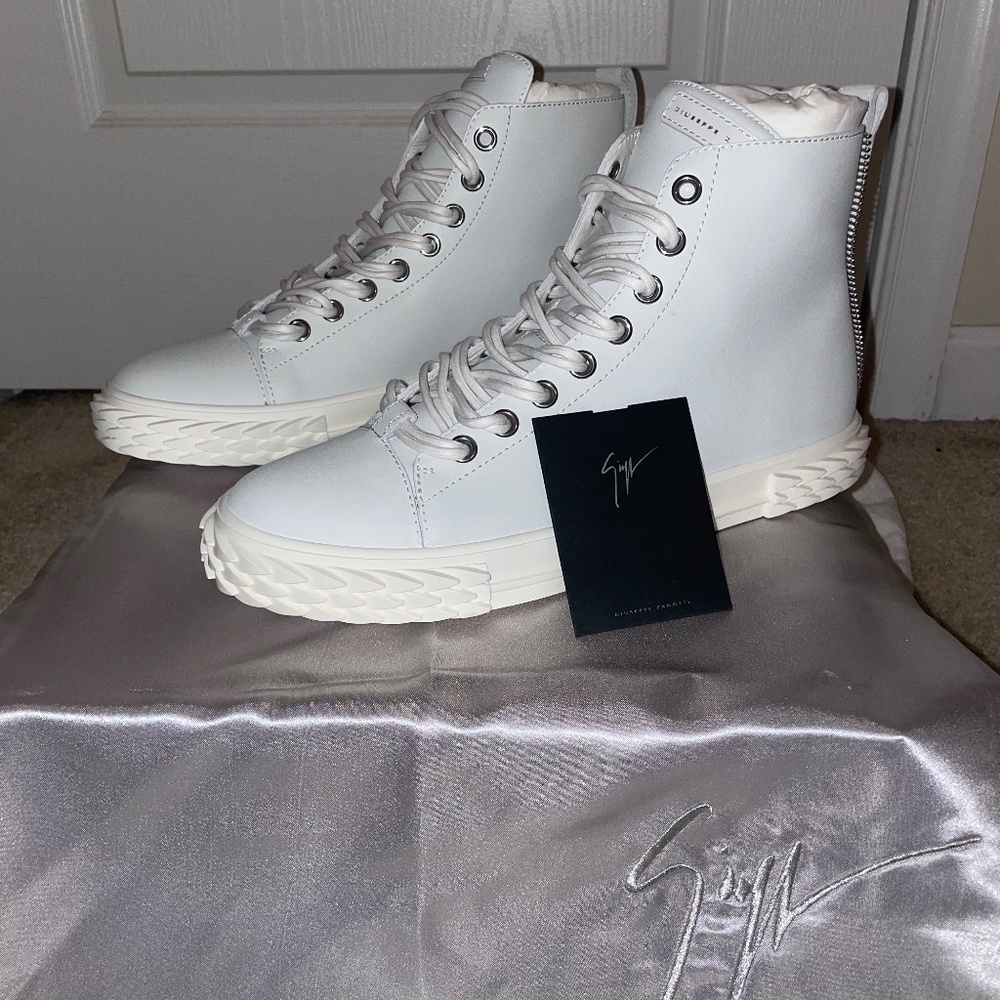 Giuseppe Zanotti light grey/blue leather sneakers